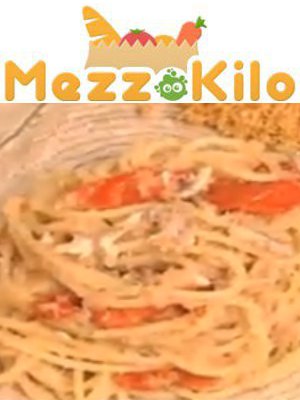 spaghettoni-alici-pomodoro-pan-grattato spaghettoni con alici pomodoro e pan grattato
